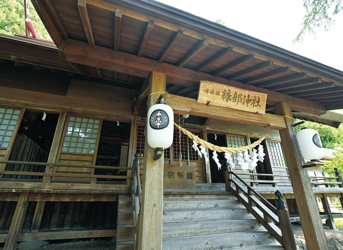 糠部神社拝殿